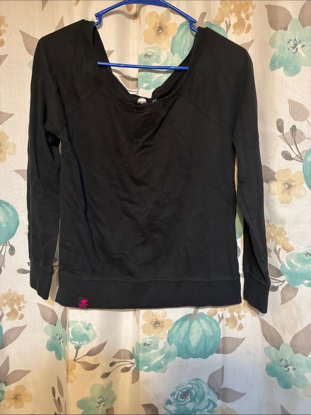 Black Long-Sleeve Scoop Neck Women's Top